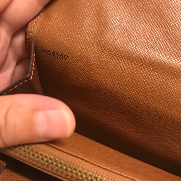 Louis Vuitton Vintage Monogram wallet - Picture 8 of 13